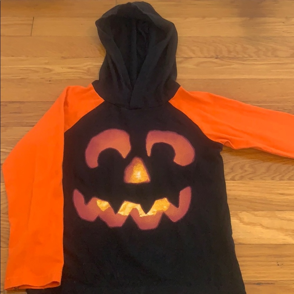 🎃 Halloween hooded jackolantern T-shirt